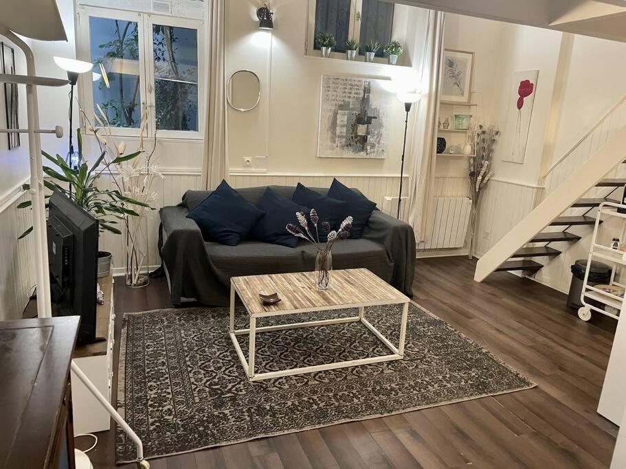 La Pause - Wifi - Champs Elysees - 4 Prs